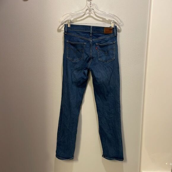 LEVI’S 314 shaping straight woman’s jeans. They are a size 28 - Picture 7 of 16